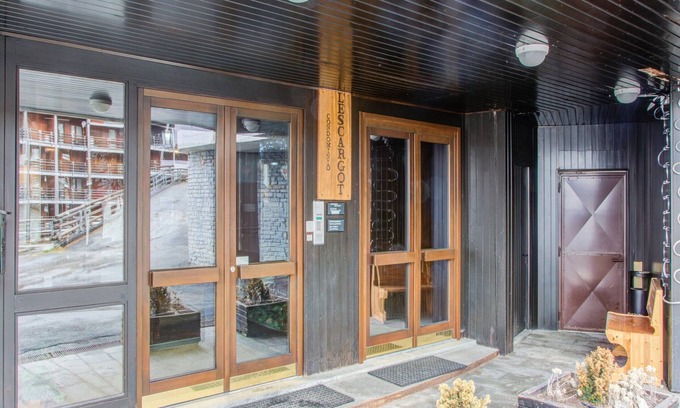 Cervinia Apartment | Apartment in Cervinia With Ski Access