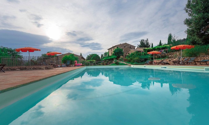 Simignano House | Apartment in Chianti With Pool ID 453