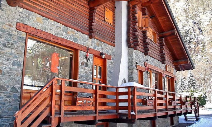 Antey-Saint-Andre Apartment | Apartment in Antey-Saint-André near Ski Glacier