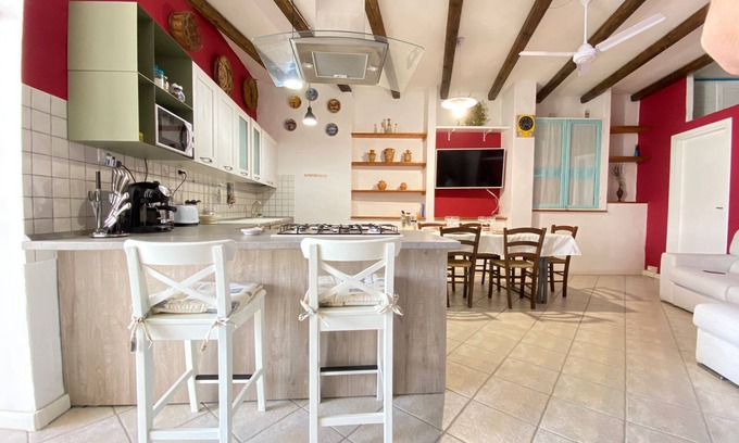 Sant'Anna Arresi Apartment | Apartment in the Center of the Country