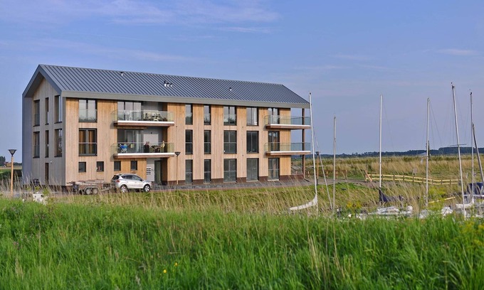 Kamperland Apartment | Apartment in Kamperland with Marina Views