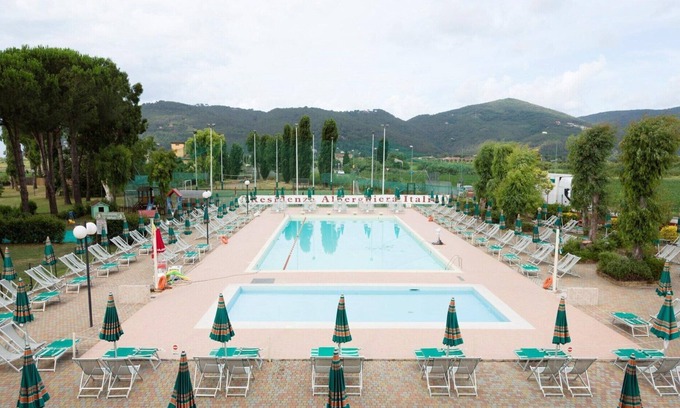 Luni Mare Apartment | Apartment in Luni mit Balkon