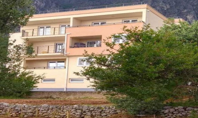 Veliko Brdo Apartment | Apartment in Makarska near Biokovo Mountains