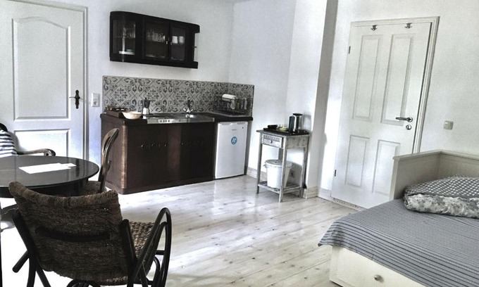 Neuburg Apartment | Apartment in Neuburg with Garden, Terrace, Bicycles, Heating