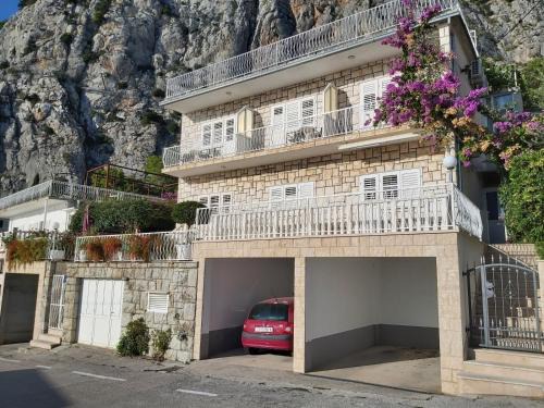 Borak Apartment | Apartment in Omiš with sea view, balcony, Wi-Fi (161-3)