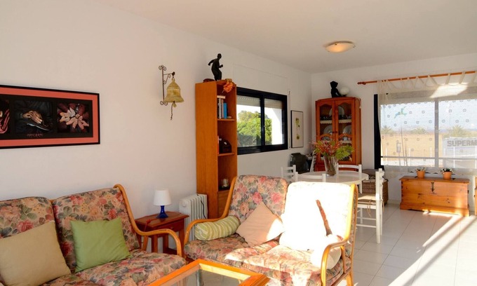 Pals Apartment | Apartment in Pals near Beach & Golf Course