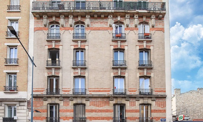 Clichy Apartment | Apartment in Paris near Line 14 Metro