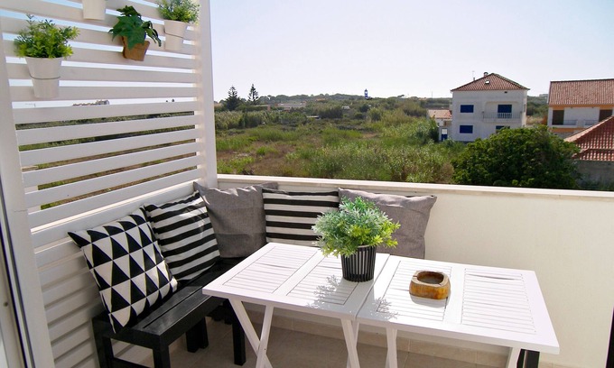 Peniche Apartment | Apartment in Peniche 4 bedrooms (8 PAX)