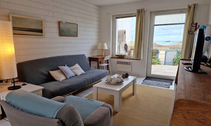Plougasnou Apartment | Apartment in Plougasnou near Sandy Beach