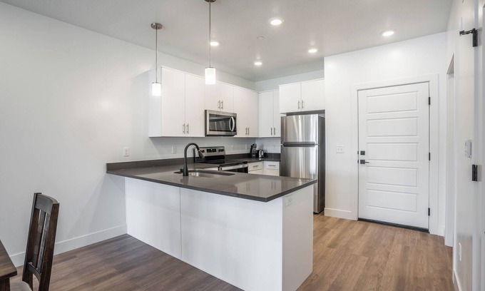 Franklin Apartment | Apartment in Provo near I-15 Freeway