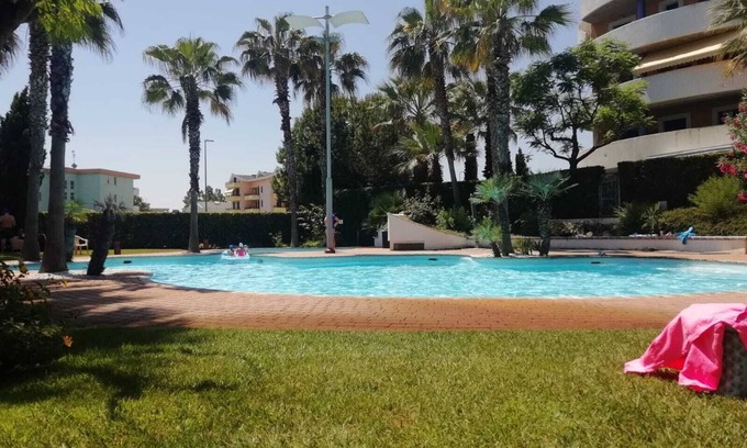 Giulianova House | Apartment in residence with swimming pool 200m from the sea