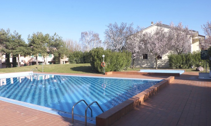Montioni Apartment | Apartment in residence with private garden and swimming pool for adults and children and tennis