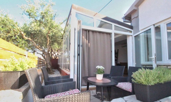 Rovinjsko Selo Apartment | Apartment in Rovinjsko Selo for 6 persons