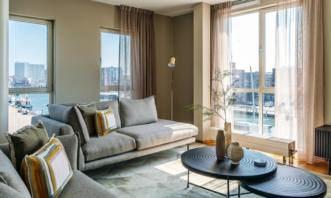 Vissershaven Apartment | Apartment in Scheveningen with harbour view