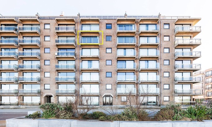 Sint-Idesbald Apartment | Apartment in St-Idesbald with Sea View