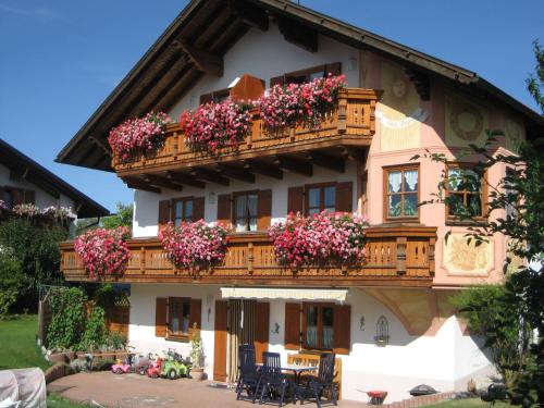 Ingenried Apartment | Apartment in the Allgäu with view of the Bavarian Alps