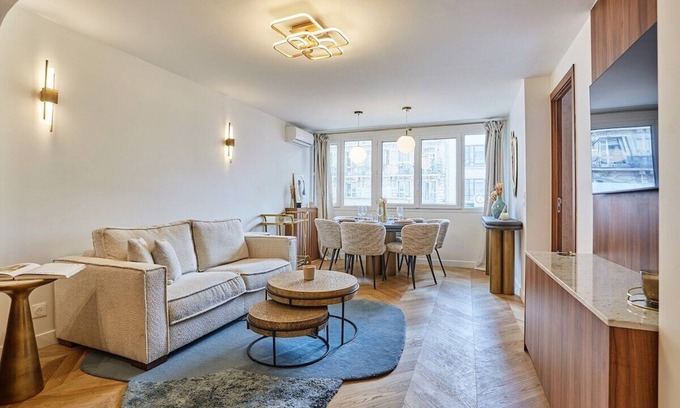 Saint-Vincent-de-Paul Apartment | Apartment in the Center of Paris