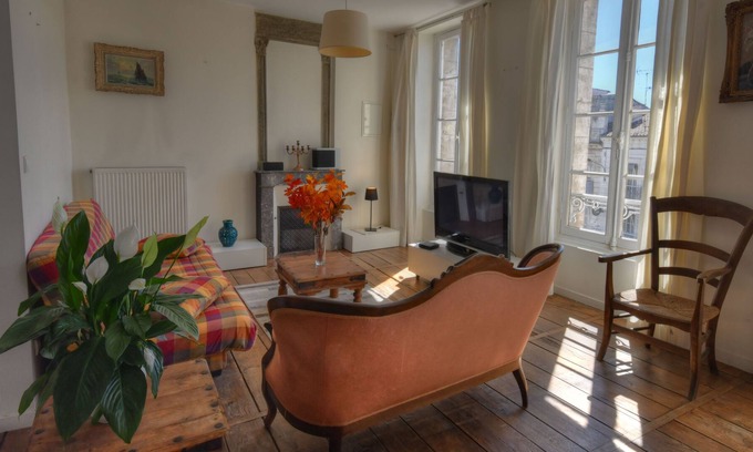 Riberac House | Apartment in the heart of Riberac, bright with covered terrace and private garden