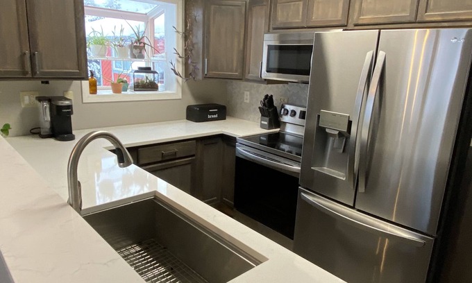 Mendenhall Valley Apartment | Apartment in the heart of the Mendenhall Valley - CBJ1000108