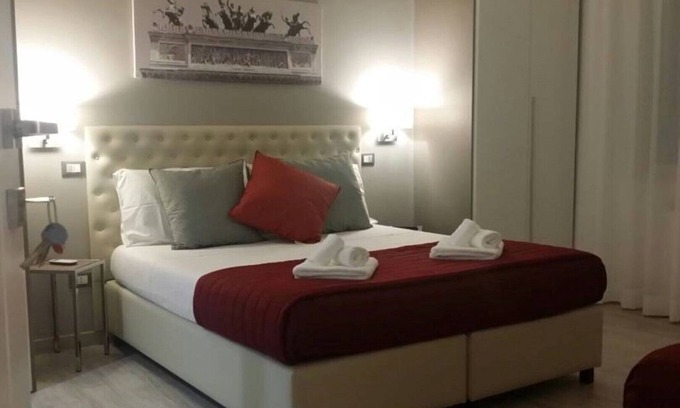 Castellammare House | Apartment in the historic center with three bedrooms and en-suite bathrooms