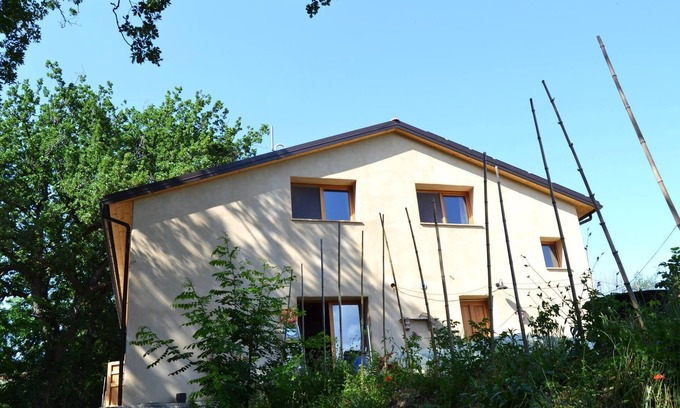 Barchi Apartment | Apartment in the newly built straw bale house Valle delle Rose -
