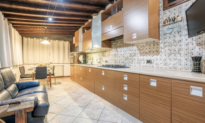 Palermo Villa | Apartment 'In Villa Con Piscina 2' with Shared Pool, Wi-Fi and Air Conditioning