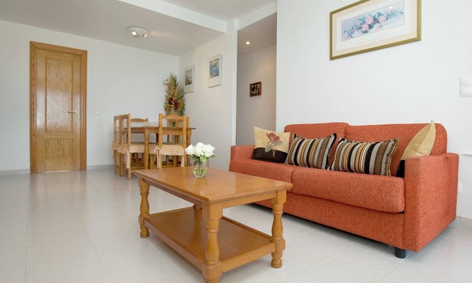 Vinaros Apartment | Apartment in Vinaròs by Pebble Beach