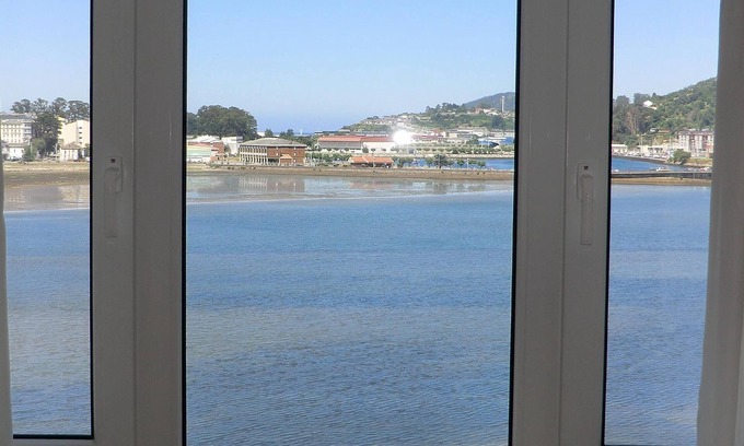 Viveiro Apartment | Apartment in Viveiro with views to the estuary
