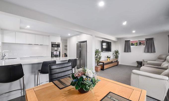 West Launceston Apartment | Apartment in West Launceston
