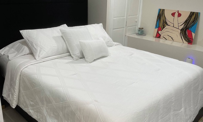 Elizabeth Apartment | Apartment is located 8 mns from Newark airport