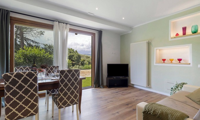 Barberino di Mugello Apartment | Apartment 'Bellavista Cottage Salvia' with Shared Garden, Wi-Fi and Air Conditioning