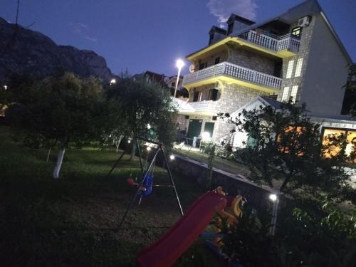 Prcanj Apartment | Apartment Ksenija