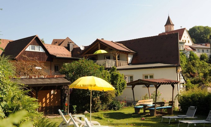Graefenberg Apartment | Apartment L (4-8 pers./ from 2 nights) - Apartment-Haus Gundelfinger