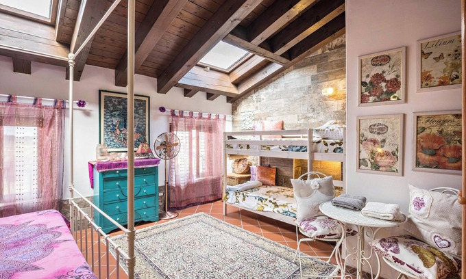 Salionze Apartment | Apartment "Le Case di Erminia Vintage" with Wi-Fi & A/C