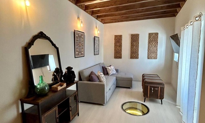 Guadix Apartment | Apartment 'La Medina' with Wi-Fi