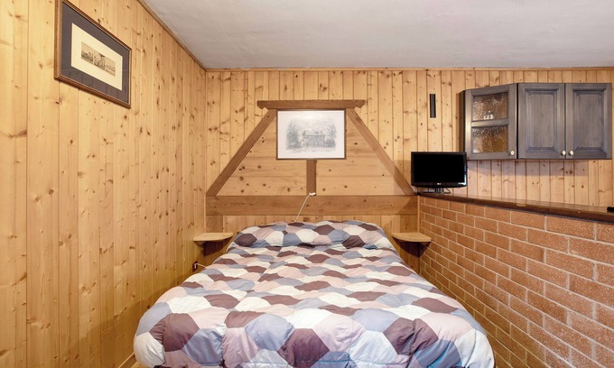 Gressan Apartment | Apartment 'La Nouva' with Shared Terrace, Shared Garden and Wi-Fi