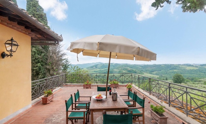 Montespertoli House | Apartment 'La Terrazza' with Shared Pool, Private Terrace & Wi-Fi