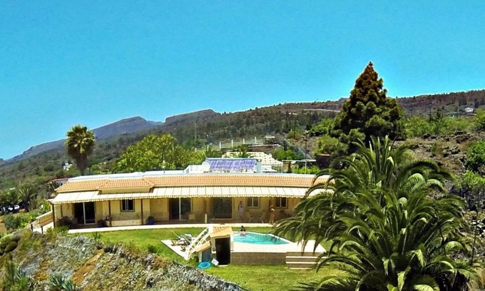 Chio Apartment | Apartment Leon Finca Montimar