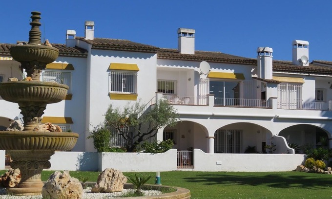 Torroella de Montgri Apartment | Apartment 'Les Fonts 83' with Shared Pool, Private Terrace and Balcony