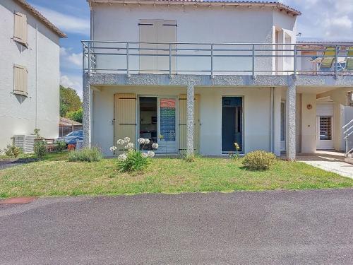 Pontaillac Apartment | Apartment Les Jardins de l'Eden by Interhome