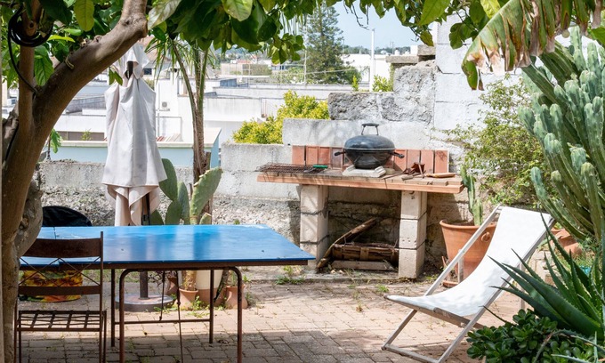 Serrano Apartment | Apartment 'Levante' with Private Terrace, Wi-Fi and Air Conditioning