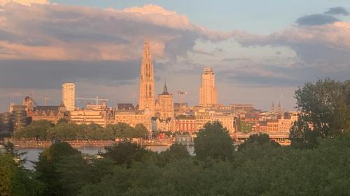 Linkeroever Apartment | Apartment Linkerover- City Centre & Cathedral view