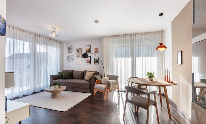 Hertingen Apartment | Apartment 'Linnea' with Balcony and Wi-Fi