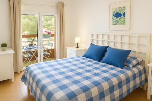 Pineda de Mar Apartment | Apartment Lluis in Pineda de Mar