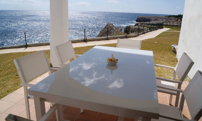 Cala d'Or Apartment | Apartment located on the seafront with communal swimming pool