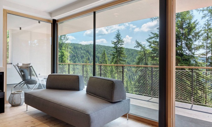 Avelengo Apartment | Apartment 'Lodge Pinus Cembra' with Mountain View, Private Terrace and Wi-Fi