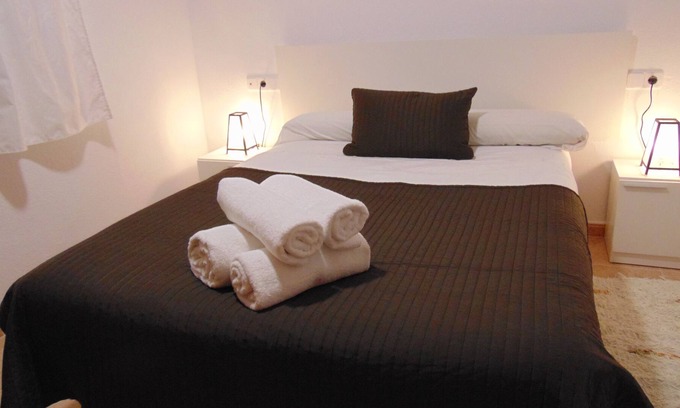 Monachil Apartment | Apartment "Los Nogalillos" with terrace, next to the river and the Cahorros