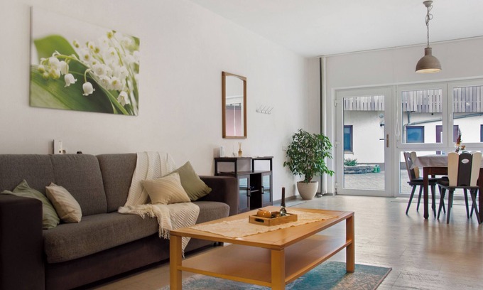 Wittighausen Apartment | Apartment 'Maiglöckchen' with Private Terrace, Shared Garden and Wi-Fi