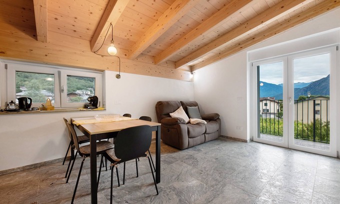 Prata Camportaccio Apartment | Apartment 'Mansarda' with Mountain View, Wi-Fi and Air Conditioning