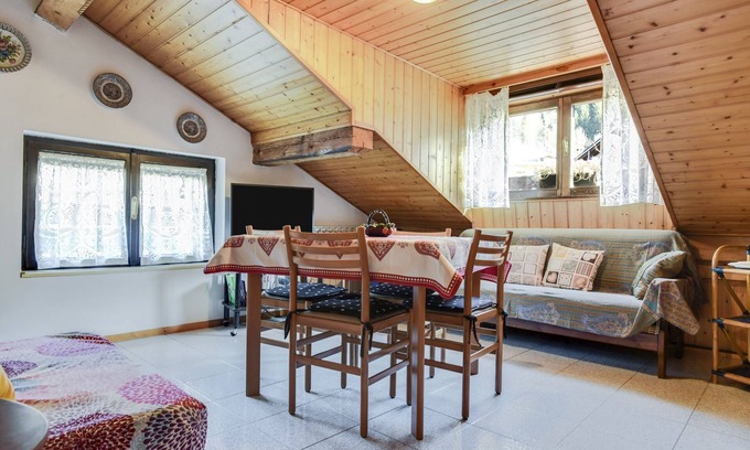 Bocenago Apartment | Apartment “Mansarda tra le Dolomiti di Brenta" with Mountain View & Balcony